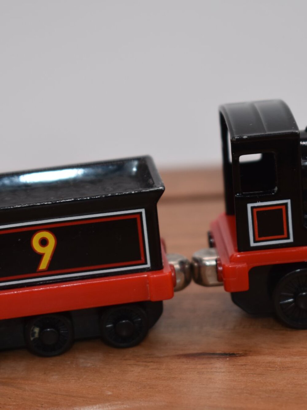Thomas ERTL | Toys | Donald 9 And Tender Thomas The Train Diecast Metal ...